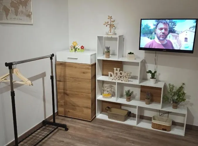 Studio-10 דירה *