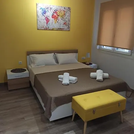 Studio-10 Apartment